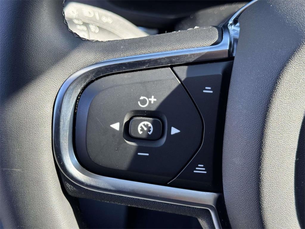 2023 Volvo XC60 B5 Core