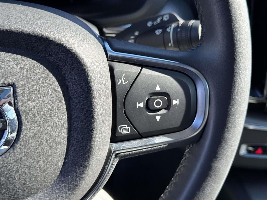 2023 Volvo XC60 B5 Core