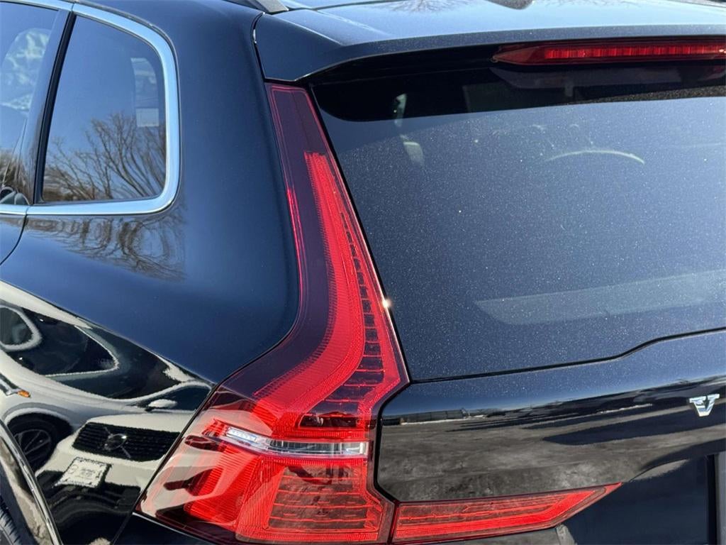 2023 Volvo XC60 B5 Core