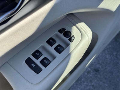 2023 Volvo XC60 B5 Core