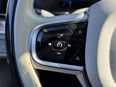 2023 Volvo XC60 B5 Core