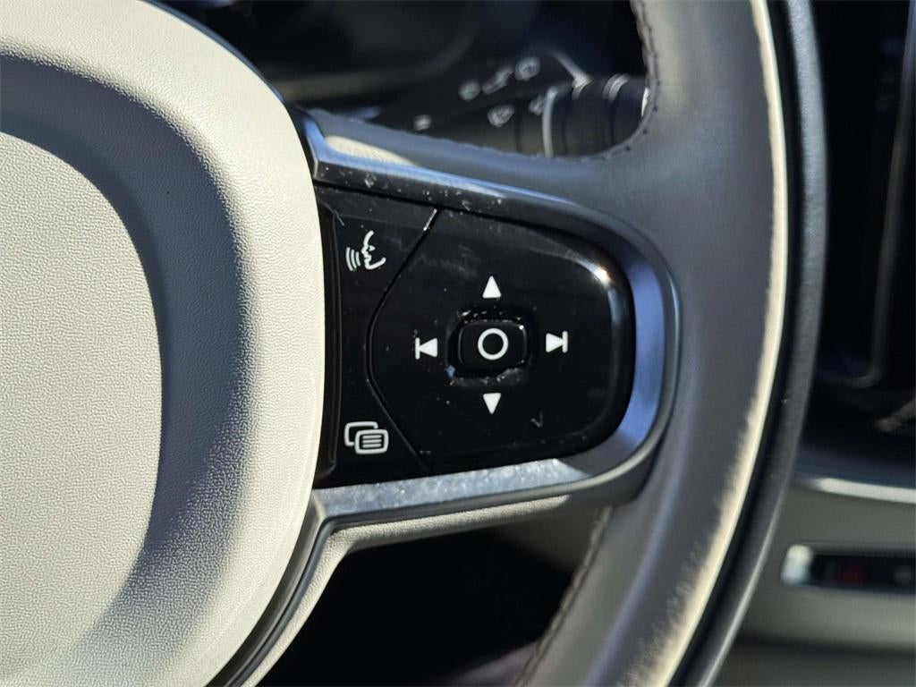 2023 Volvo XC60 B5 Core