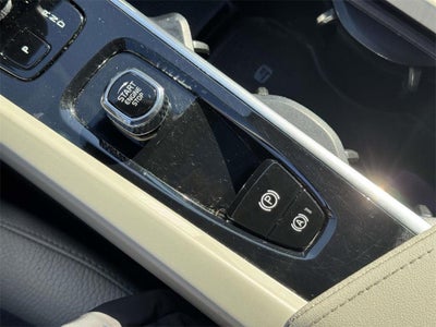 2023 Volvo XC60 B5 Core