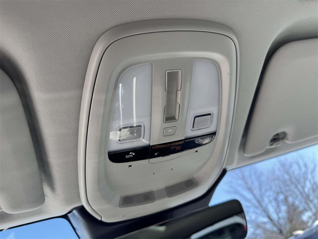 2023 Volvo XC60 B5 Core