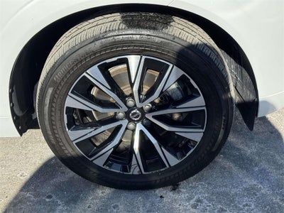 2023 Volvo XC60 B5 Core