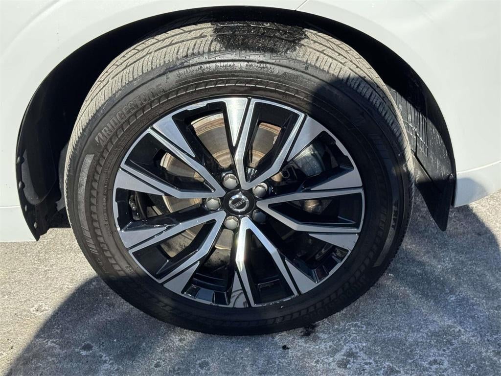 2023 Volvo XC60 B5 Core