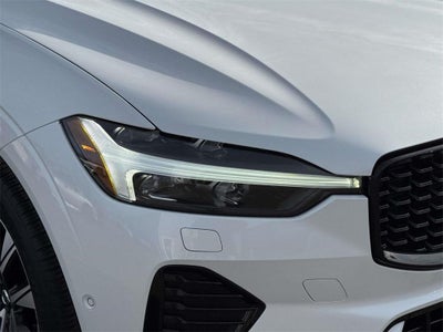2023 Volvo XC60 B5 Plus Dark Theme