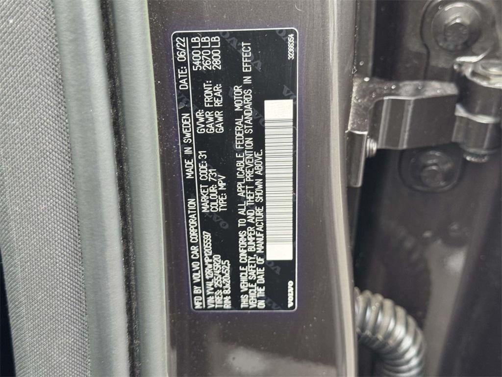 2023 Volvo XC60 B5 Plus Dark Theme