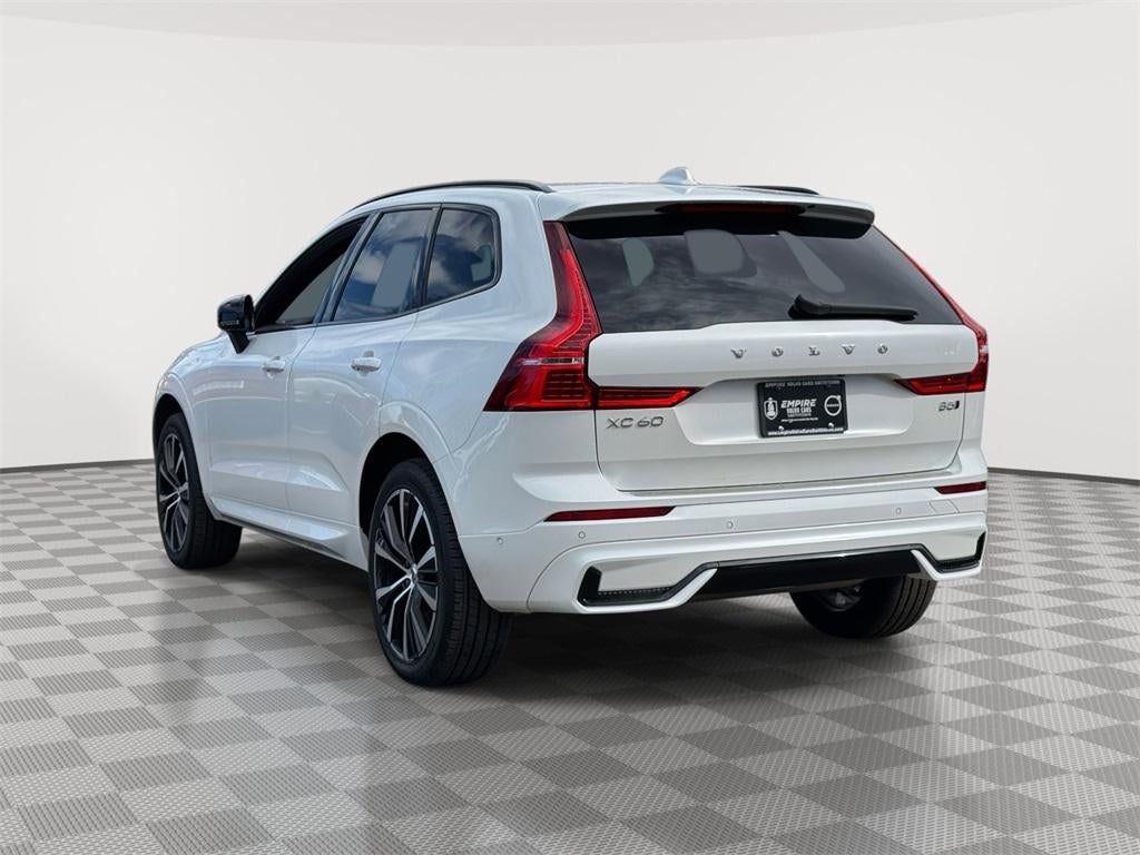 2023 Volvo XC60 B5 Plus Dark Theme