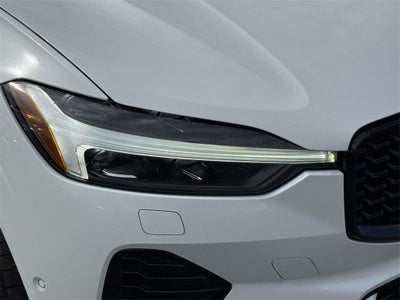 2023 Volvo XC60 B5 Plus Dark Theme