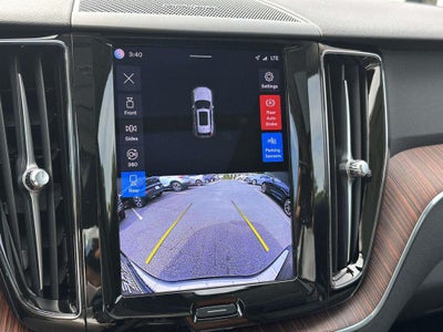 2023 Volvo XC60 B5 Plus Dark Theme