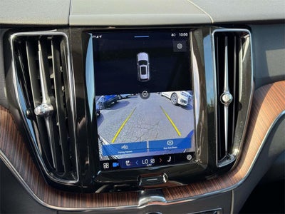 2023 Volvo XC60 B5 Plus Dark Theme