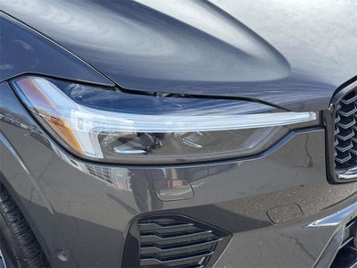 2023 Volvo XC60 B5 Plus Dark Theme