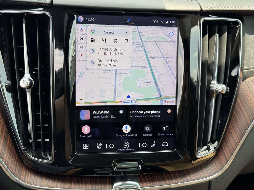 2023 Volvo XC60 B5 Ultimate Dark Theme
