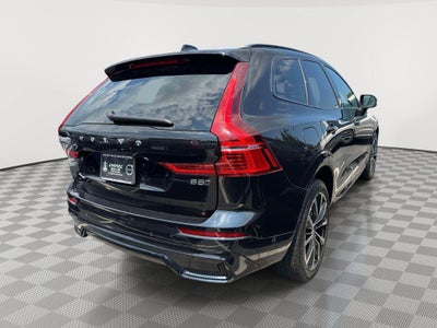 2023 Volvo XC60 B5 Ultimate Dark Theme