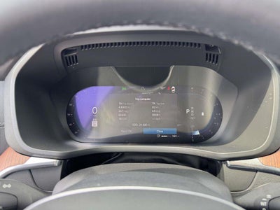 2023 Volvo XC60 B5 Ultimate Dark Theme
