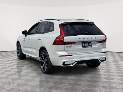 2023 Volvo XC60 B5 Ultimate Dark Theme