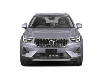 2023 Volvo XC40 B5 Ultimate Bright Theme