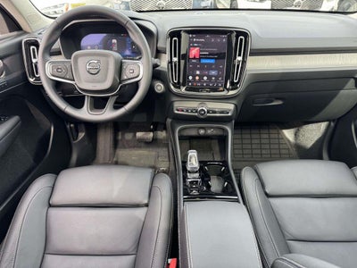 2026 Volvo XC40 Plus, B5 AWD Gas (mild hybrid), Dark