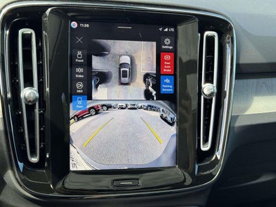 2026 Volvo XC40 Plus, B5 AWD Gas (mild hybrid), Dark