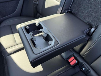 2026 Volvo XC40 Plus, B5 AWD Gas (mild hybrid), Dark