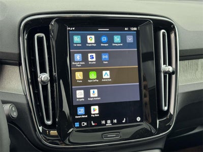 2025 Volvo XC40 B5 Plus Dark Theme