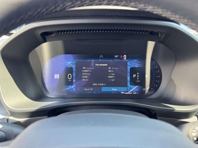 2026 Volvo XC40 Plus, B5 AWD Gas (mild hybrid), Dark