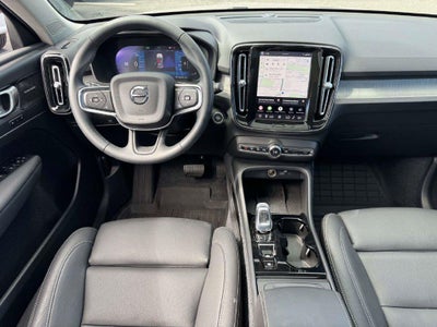 2026 Volvo XC40 Plus, B5 AWD Gas (mild hybrid), Dark
