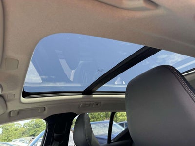 2026 Volvo XC40 Plus, B5 AWD Gas (mild hybrid), Dark