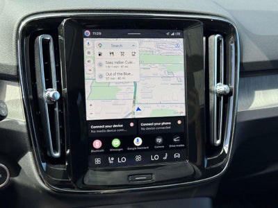 2026 Volvo XC40 Plus, B5 AWD Gas (mild hybrid), Dark