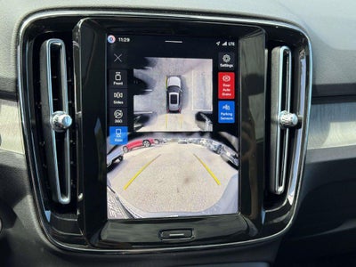 2026 Volvo XC40 Plus, B5 AWD Gas (mild hybrid), Dark