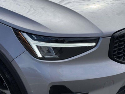 2026 Volvo XC40 Plus, B5 AWD Gas (mild hybrid), Dark
