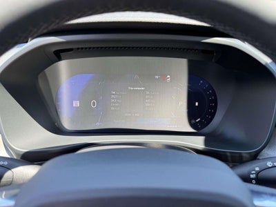 2026 Volvo XC40 Plus, B5 AWD Gas (mild hybrid), Dark