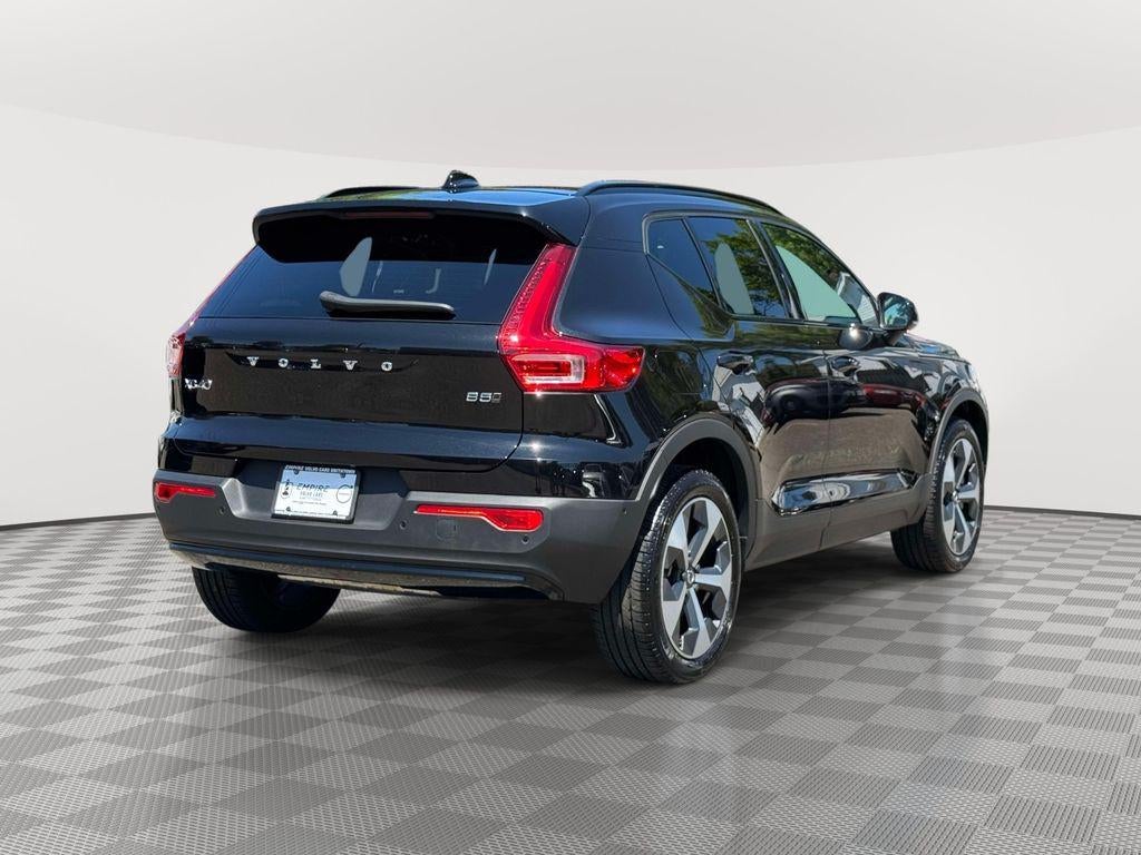 2026 Volvo XC40 Plus, B5 AWD Gas (mild hybrid), Dark