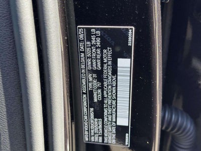 2026 Volvo XC40 Plus, B5 AWD Gas (mild hybrid), Dark