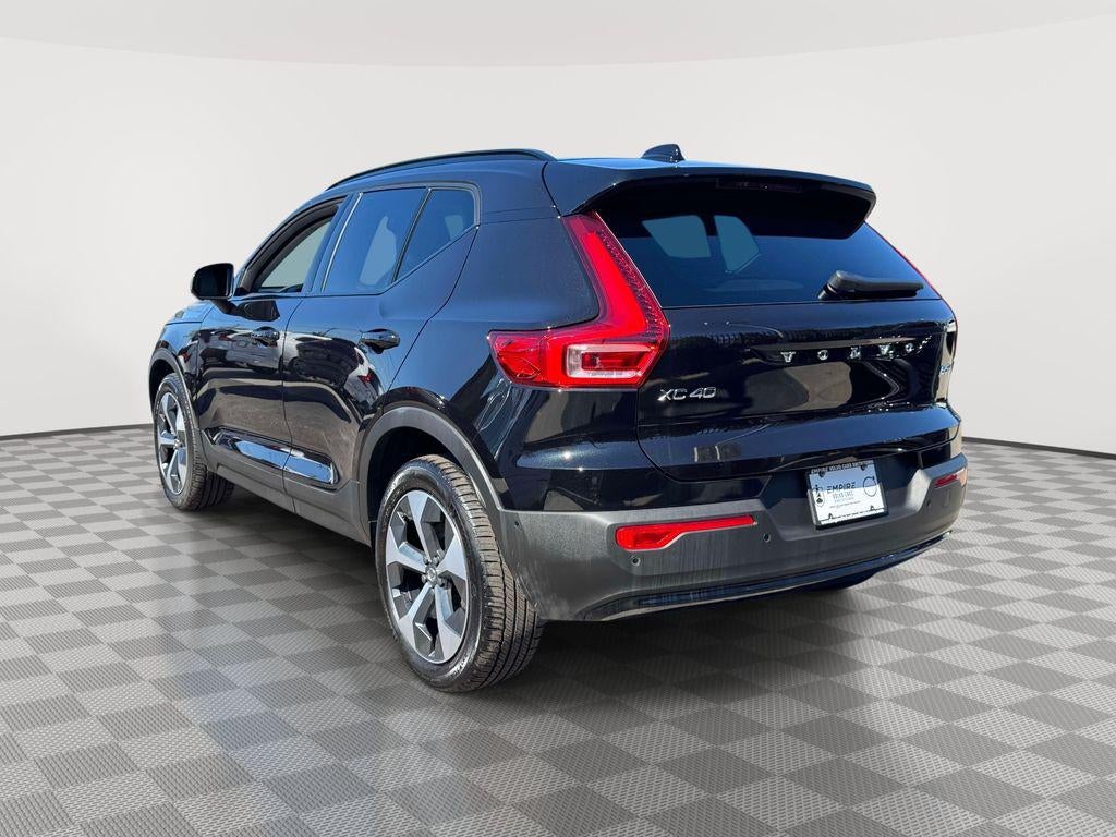 2026 Volvo XC40 Plus, B5 AWD Gas (mild hybrid), Dark