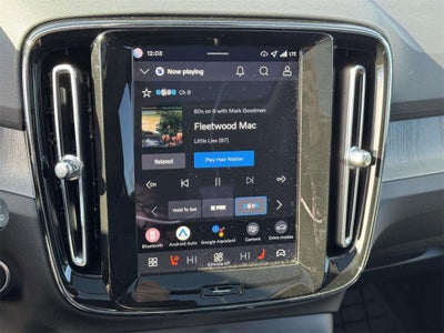 2026 Volvo XC40 Plus, B5 AWD Gas (mild hybrid), Dark