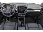 2026 Volvo XC40 Black Edition Ultra, B5 AWD Gas (mild hybrid)