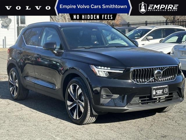 2024 Volvo XC40 B5 Plus Bright Theme