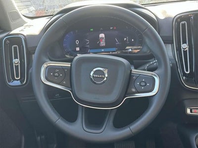 2024 Volvo XC40 B5 Plus Bright Theme