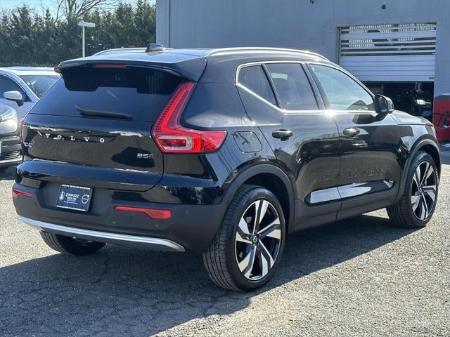 2024 Volvo XC40 B5 Plus Bright Theme