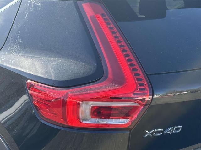 2024 Volvo XC40 B5 Plus Bright Theme