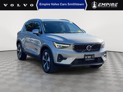 2024 Volvo XC40 B5 Plus Bright Theme