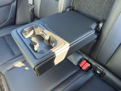 2024 Volvo XC40 B5 Plus Bright Theme