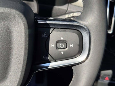 2024 Volvo XC40 B5 Plus Bright Theme