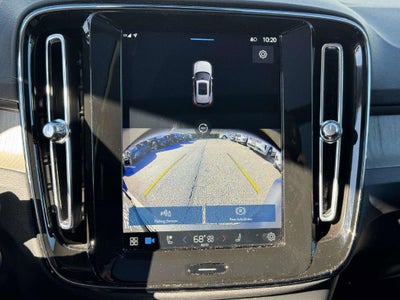2024 Volvo XC40 B5 Plus Bright Theme