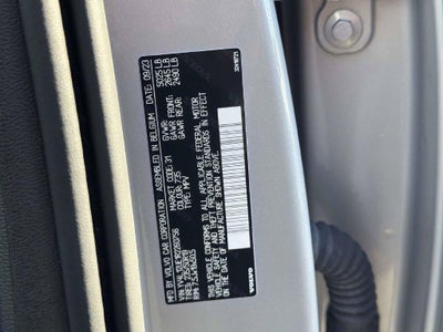 2024 Volvo XC40 B5 Plus Bright Theme