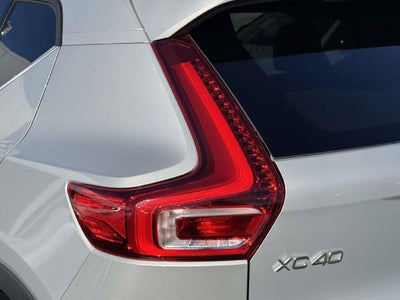 2024 Volvo XC40 B5 Plus Bright Theme