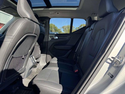 2024 Volvo XC40 B5 Plus Bright Theme