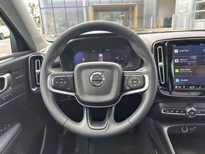 2024 Volvo XC40 B5 Plus Bright Theme